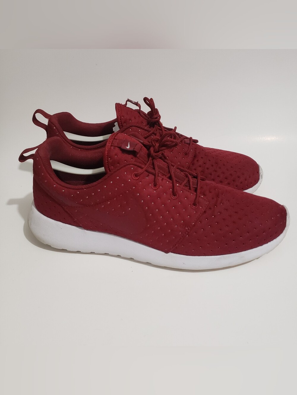 Nike Men's Athletic Shoes Burgundy Red with White Sole